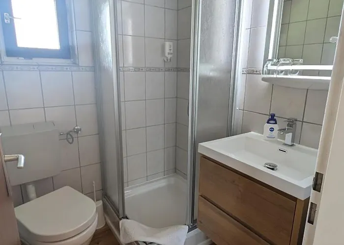 Cafe Zum Toni Pensjonat 3*