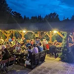 Pensión Cafe Zum Toni 3*