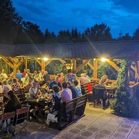 Vendégház Cafe Zum Toni *
