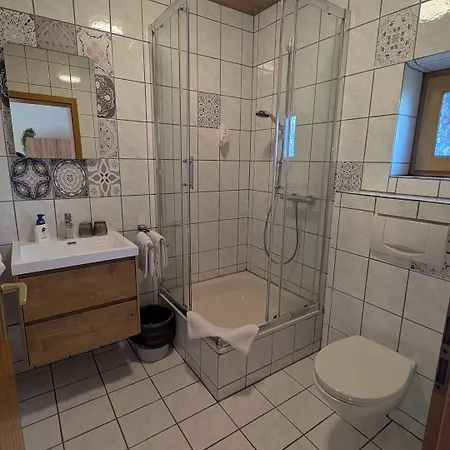 Cafe Zum Toni Vendégház 3*